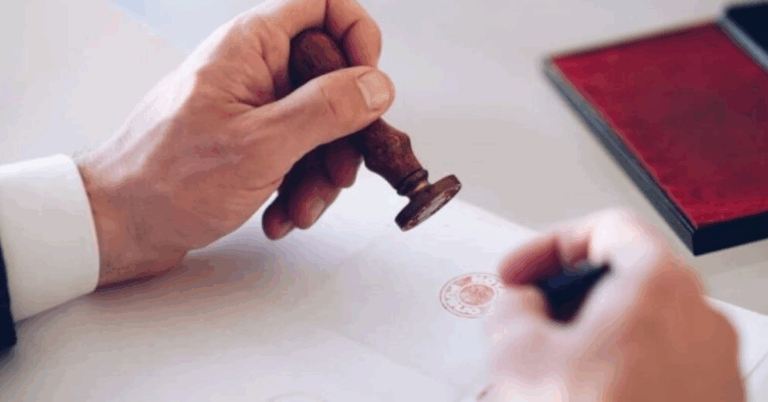 Professional Process Server in Mackinaw City, Michigan